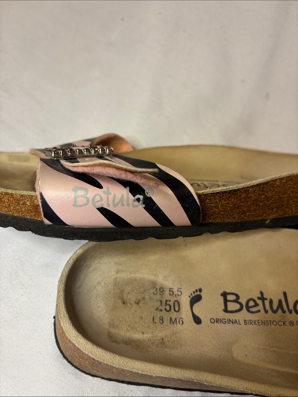 Betula by Birkenstock Sandals in Pink Zebra Size 8 - Picture 7 of 8